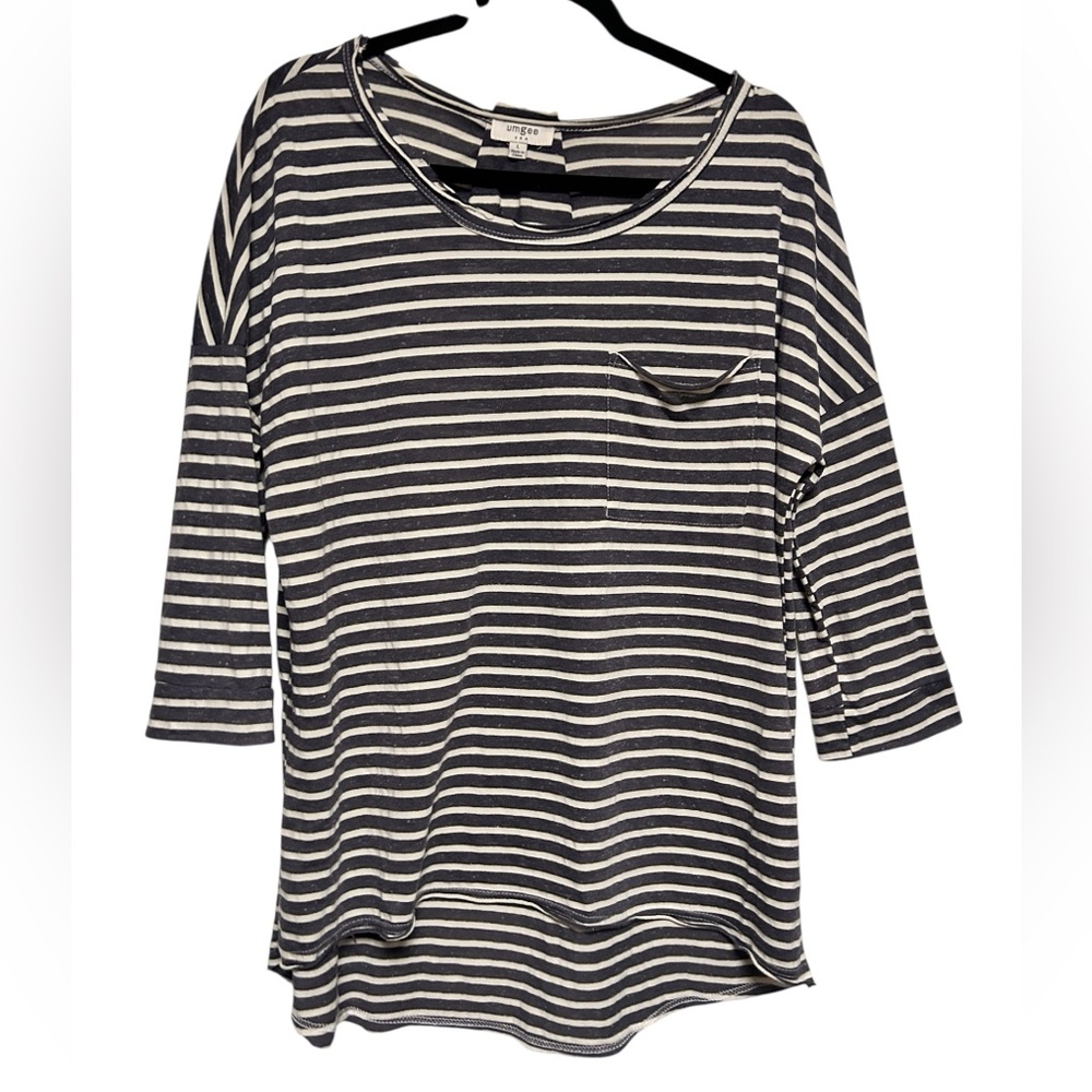 Umgee Hi-Lo Oversized Top; 3/4 Sleeve - Grey and White; Sz. Large